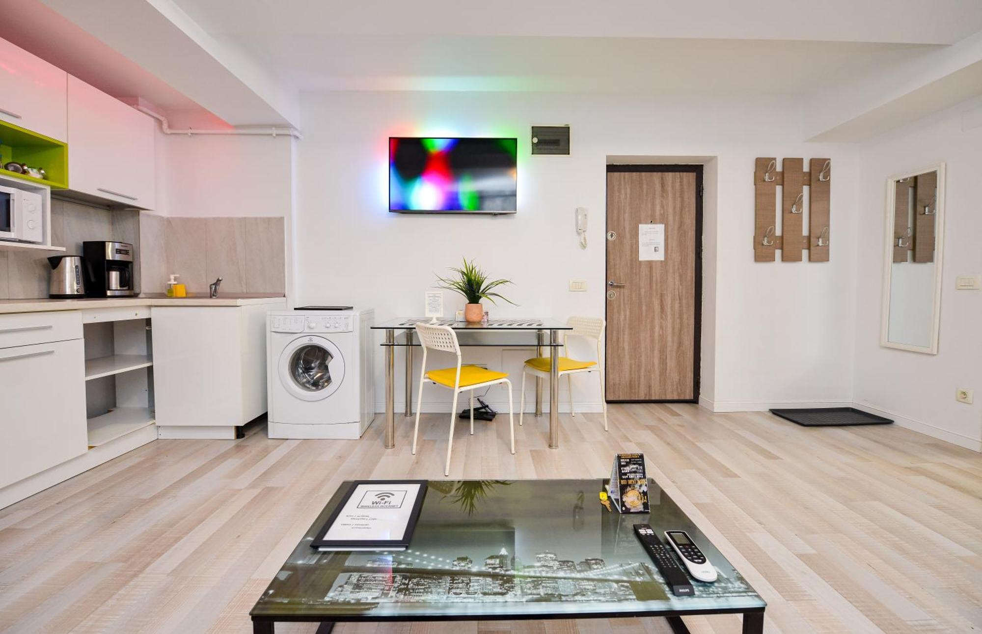 Dracula Adventure Tours Accommodation Bukarest Eksteriør billede