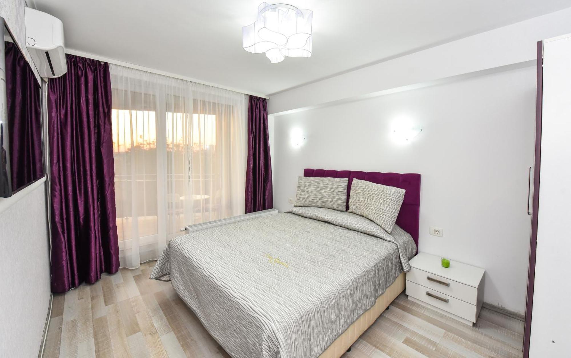 Dracula Adventure Tours Accommodation Bukarest Eksteriør billede