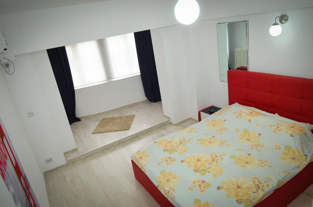 Dracula Adventure Tours Accommodation Bukarest Eksteriør billede